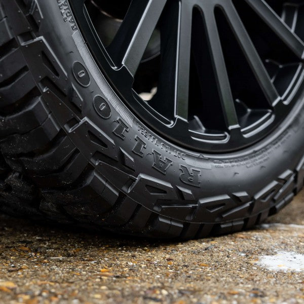 AUTO FINESSE TREAD 500ml - Limpa Pneus